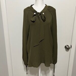 Jeans by Buffalo Womens Clarice Olive Green Top Size M Long Sleeve Tie Front